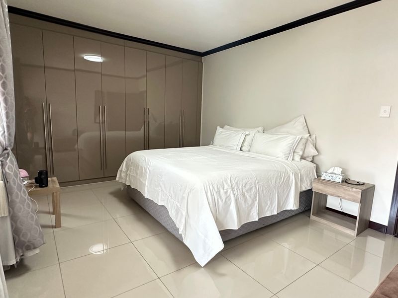 Apartment For Sale In Sandton - Photo 10