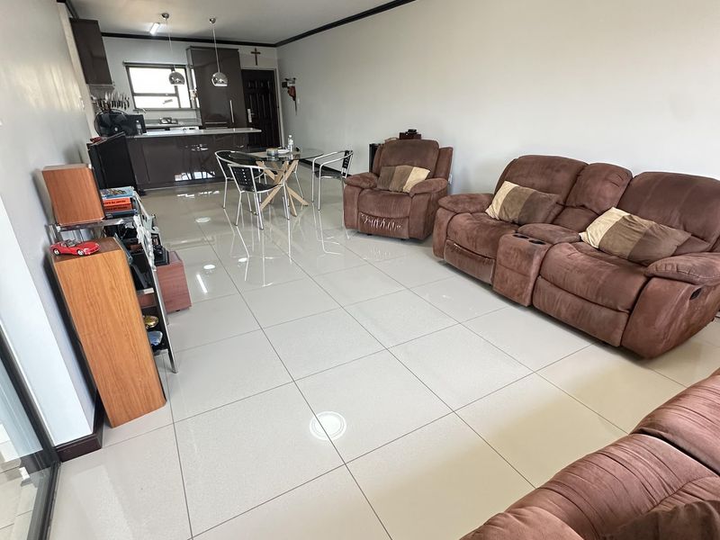 Apartment For Sale In Sandton - Photo 8