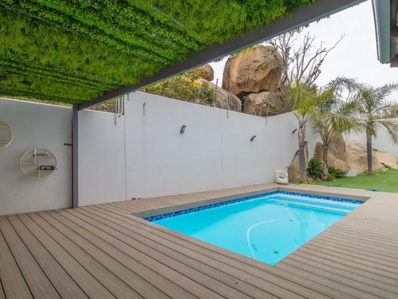Townhouse For Sale In Sandton - Photo 1