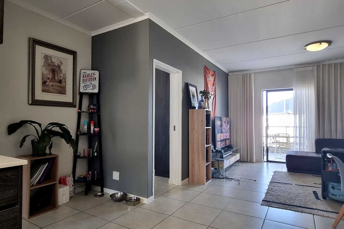 Apartment For Sale In Edenvale - Photo 4