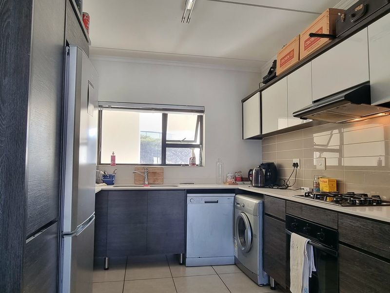 Apartment For Sale In Edenvale - Photo 5