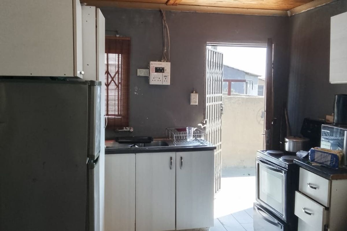 House For Sale In Nigel - Photo 3