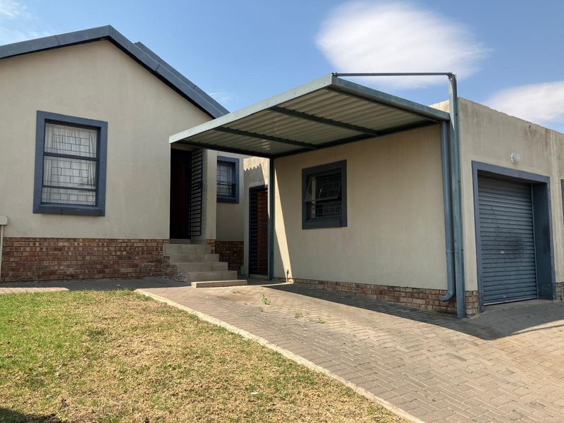 House For Sale In Centurion - Photo 2