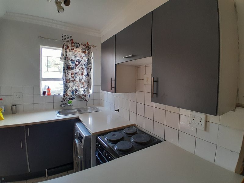 Apartment For Sale In Midrand - Photo 6