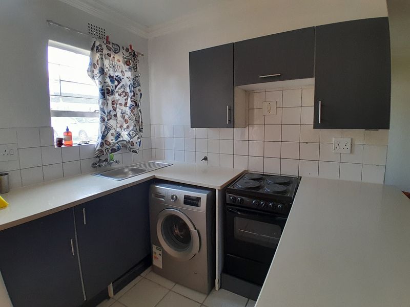 Apartment For Sale In Midrand - Photo 5