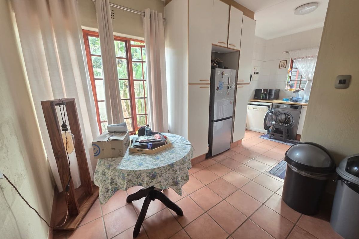 Townhouse For Sale In Midrand - Photo 2