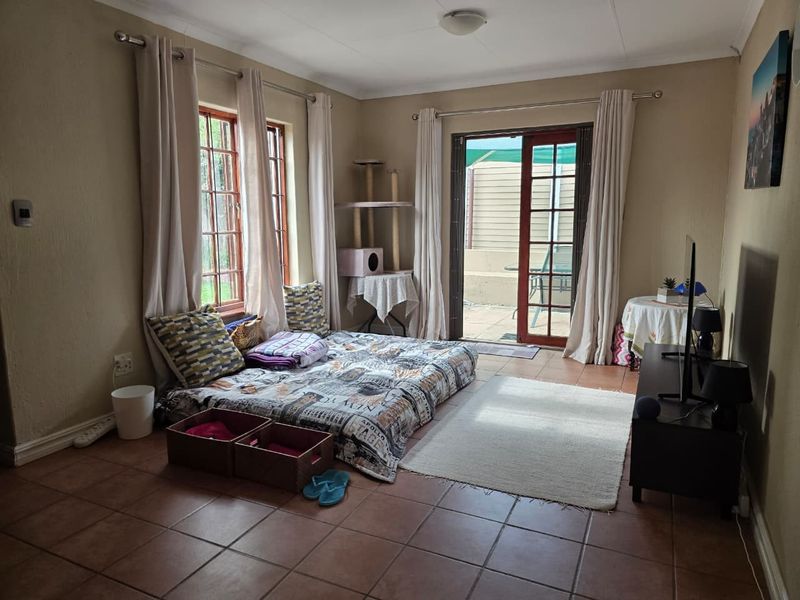 Townhouse For Sale In Midrand - Photo 8
