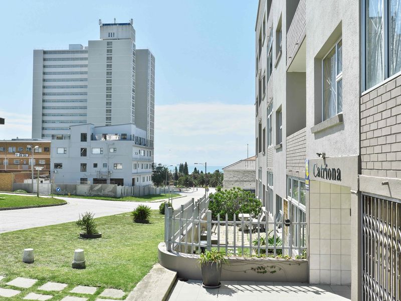 Apartment Sold In Port Elizabeth - Photo 2