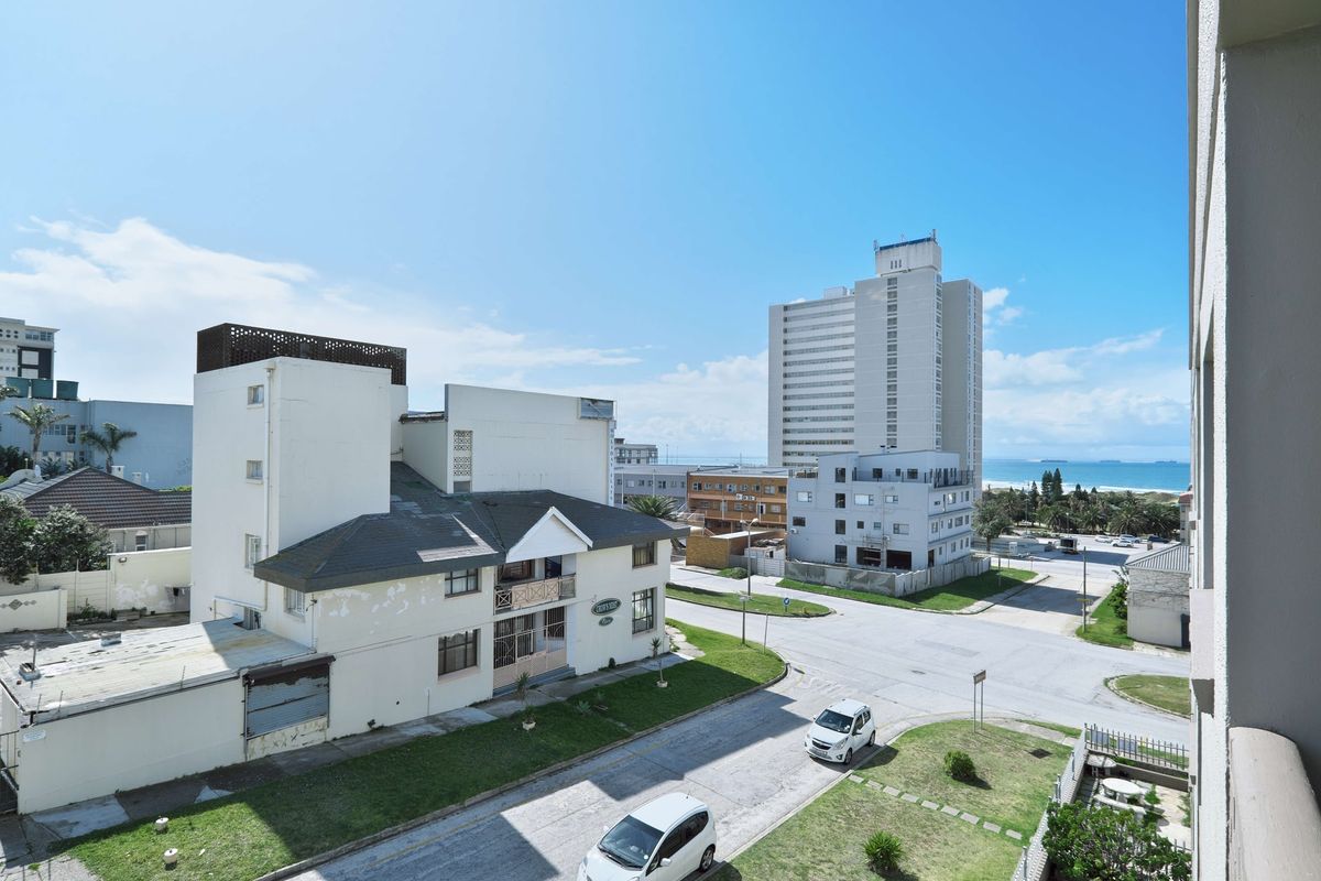 Apartment Sold In Port Elizabeth - Photo 5