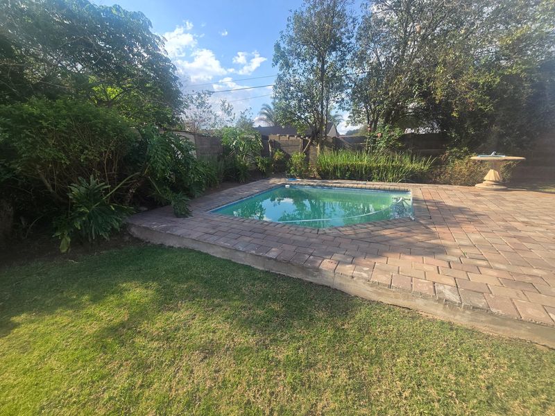 House For Sale In Rayton - Photo 5