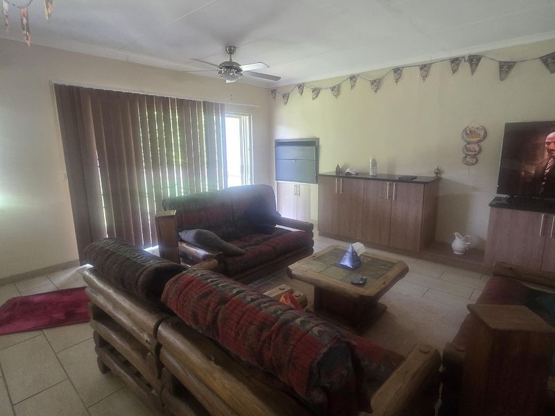 House For Sale In Cullinan - Photo 9