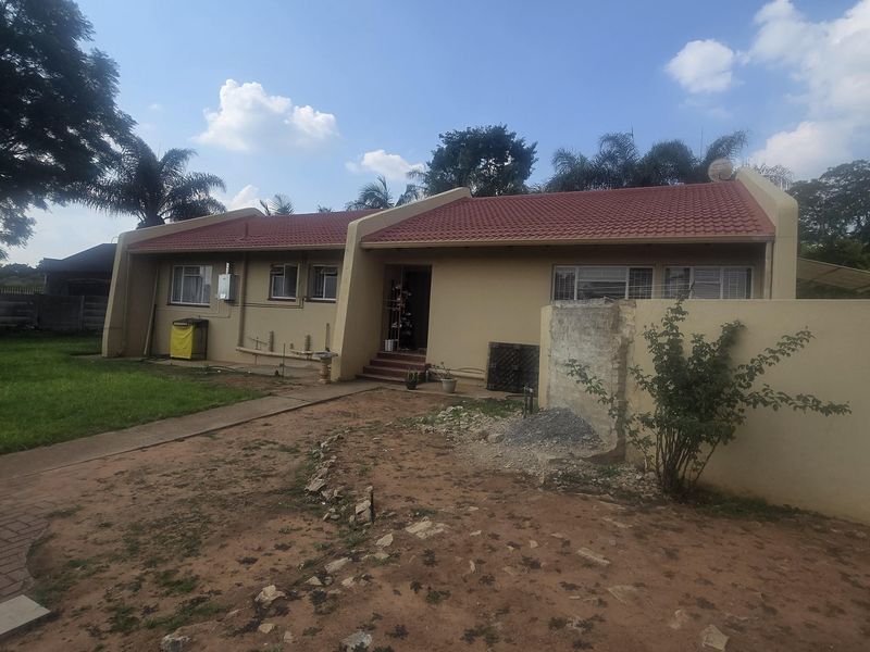 House For Sale In Cullinan - Photo 2