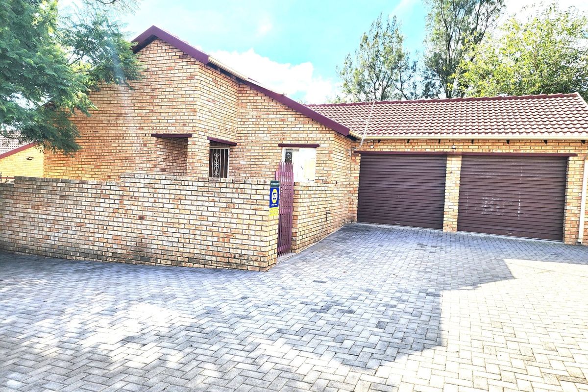 Cluster Pending Sale In Midrand - Photo 4