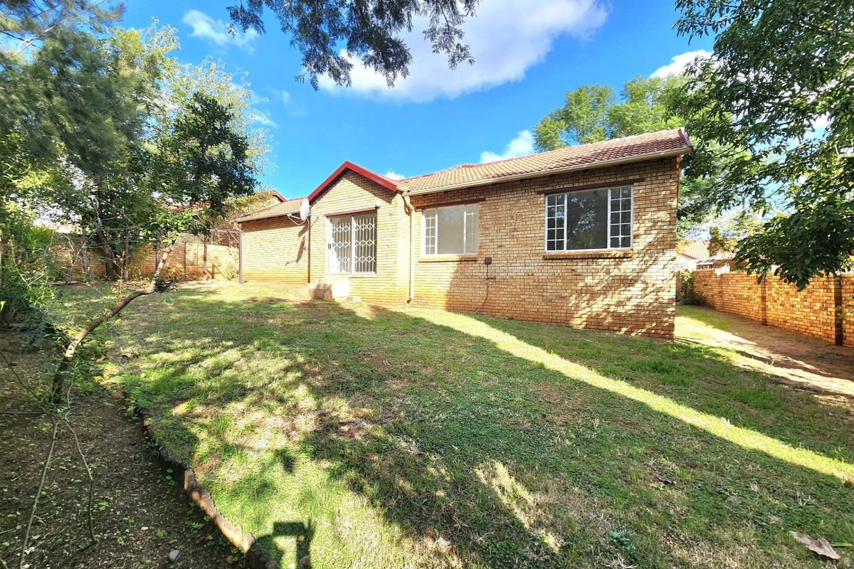 Cluster Pending Sale In Midrand - Photo 5