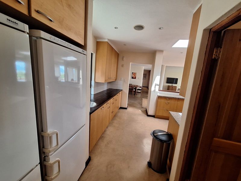 House For Sale In Hartbeespoort - Photo 8