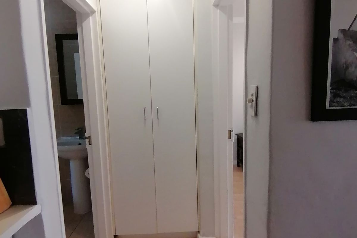 Apartment For Sale In Sandton - Photo 3