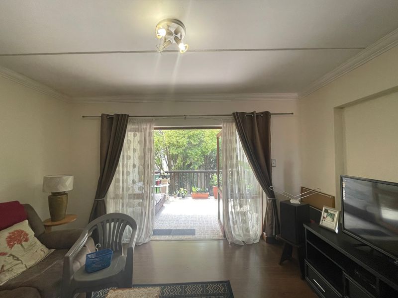 Apartment For Sale In Randburg - Photo 9
