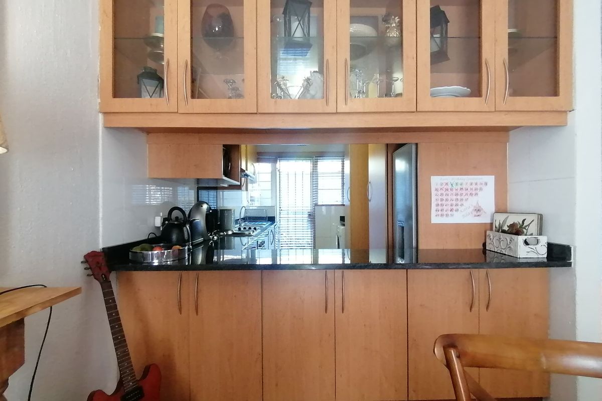 Townhouse For Sale In Sandton - Photo 4