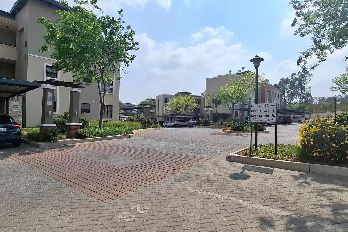 Apartment For Sale In Sandton - Photo 3