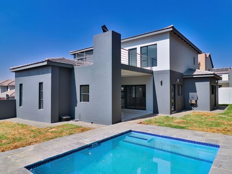House For Sale In Midrand - Photo 4