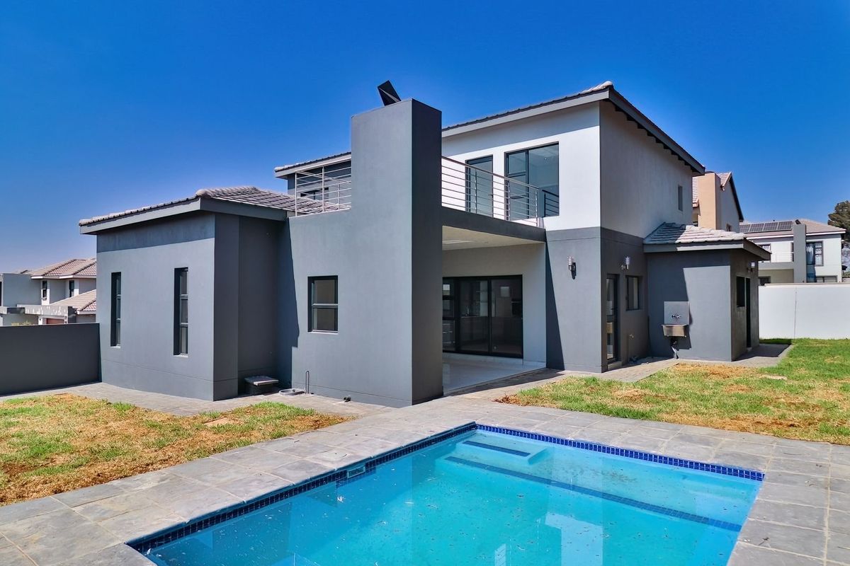 House For Sale In Midrand - Photo 4