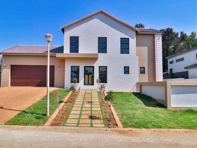 House For Sale In Midrand - Photo 2