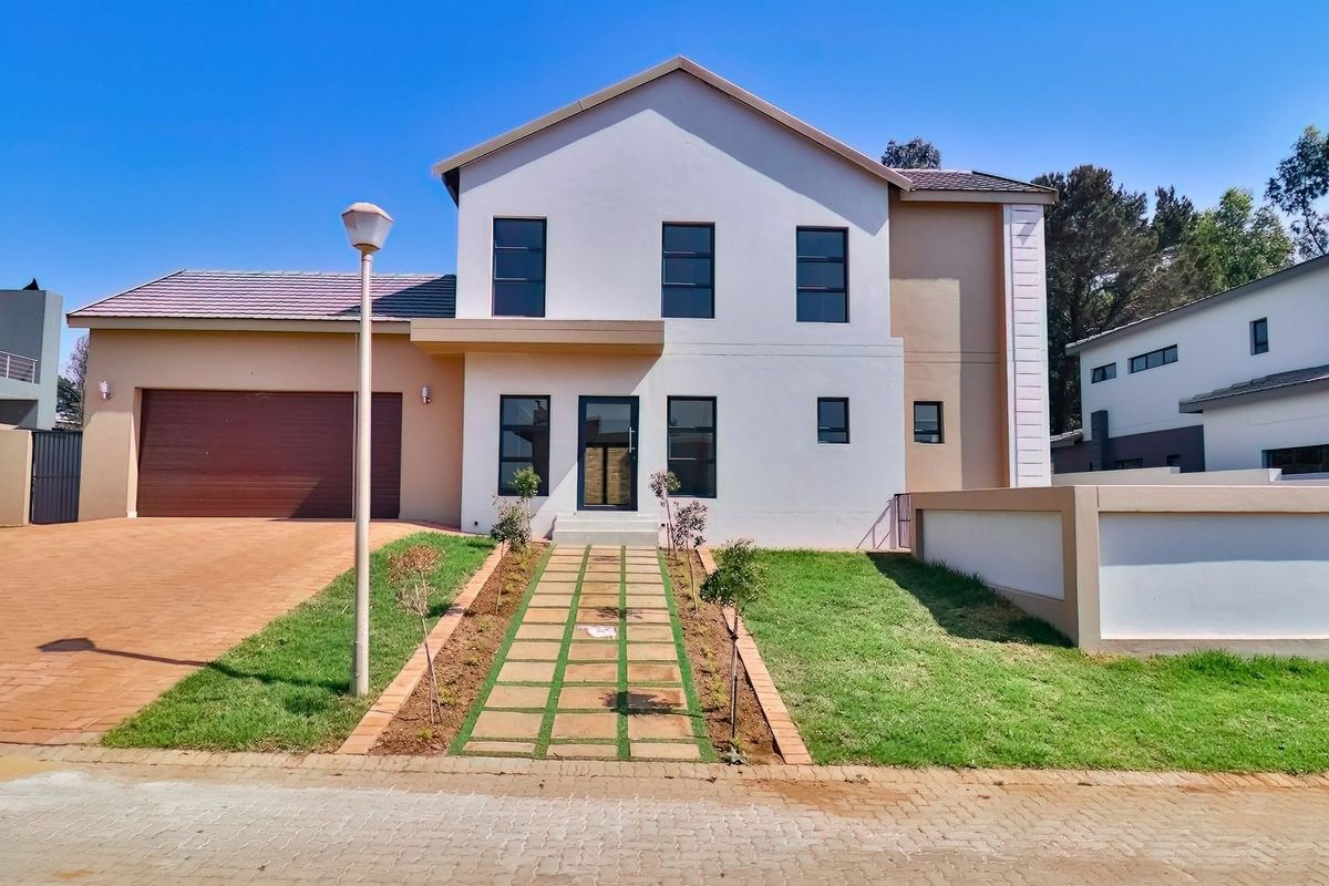 House For Sale In Midrand - Photo 2