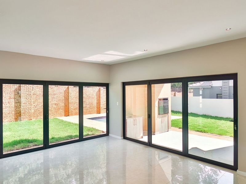 House For Sale In Midrand - Photo 10