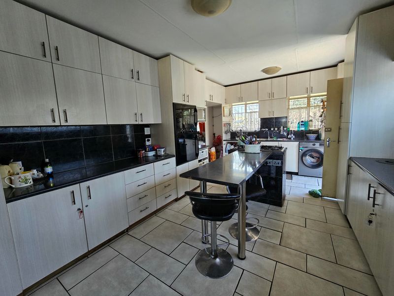 House For Sale In Rietkuil - Photo 3