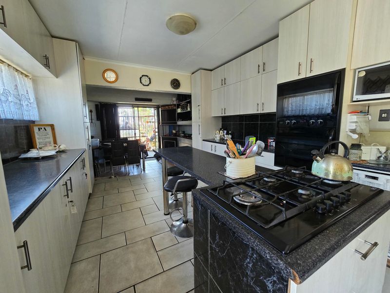 House For Sale In Rietkuil - Photo 2