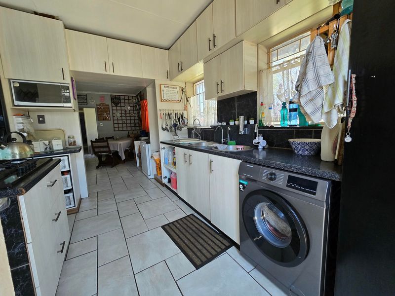 House For Sale In Rietkuil - Photo 4