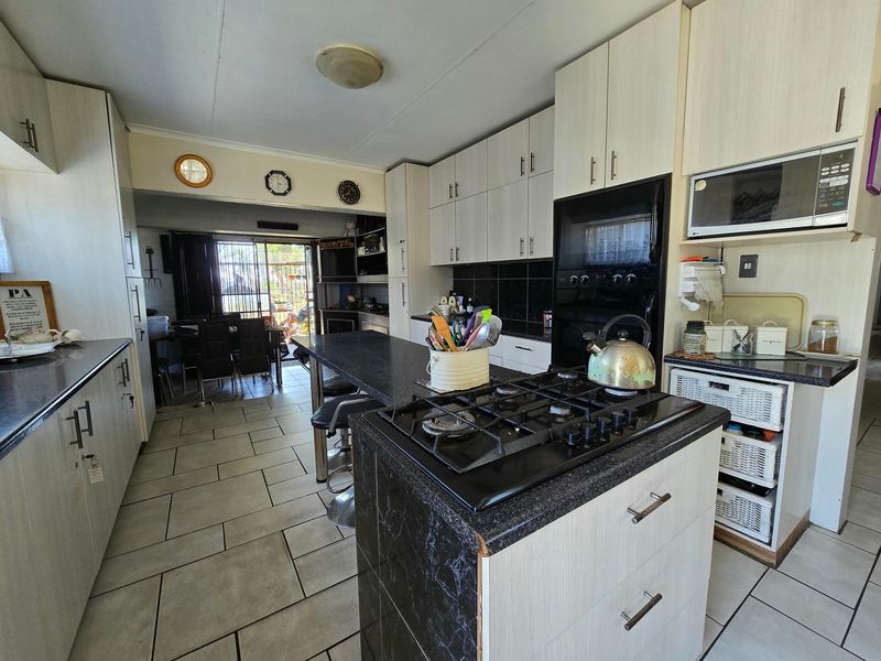 House For Sale In Rietkuil - Photo 8
