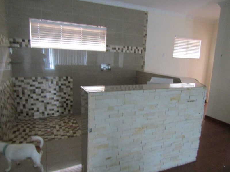 House For Sale In Amanzimtoti - Photo 9