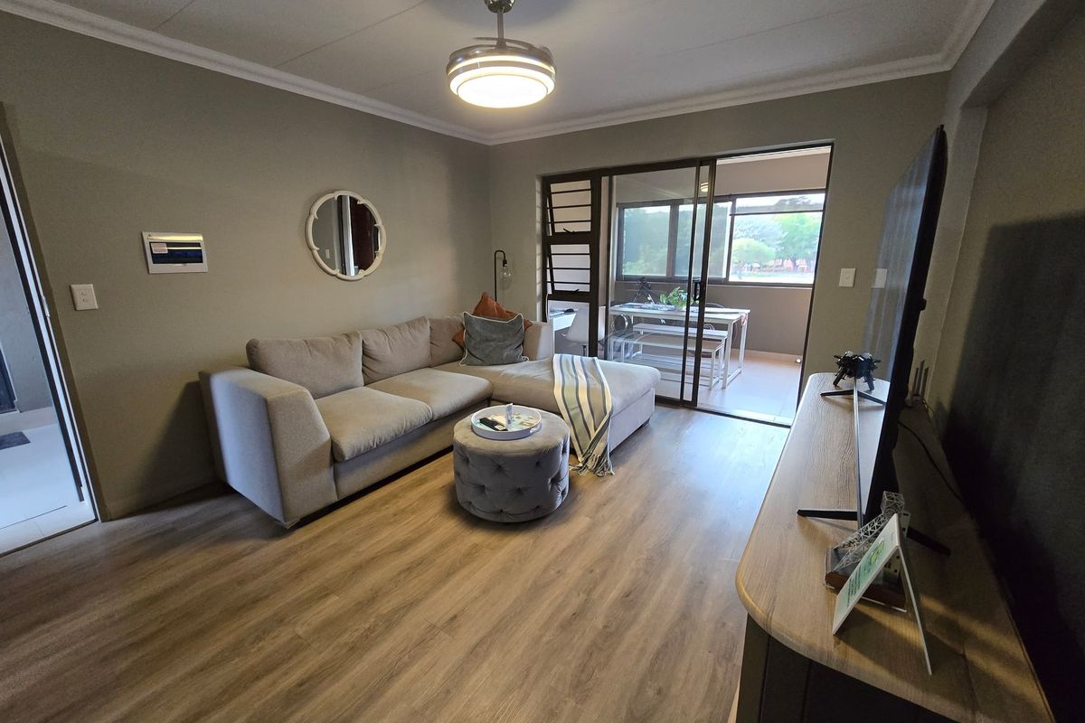 Townhouse For Sale In Cullinan - Photo 2