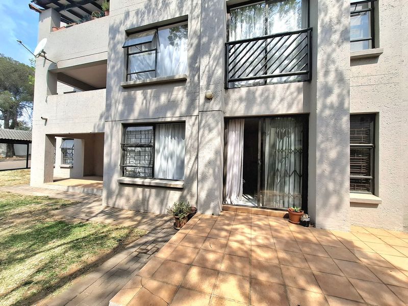 Apartment For Sale In Sandton - Photo 4