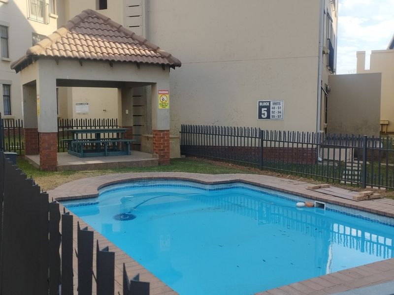 Apartment For Sale In Centurion - Photo 3