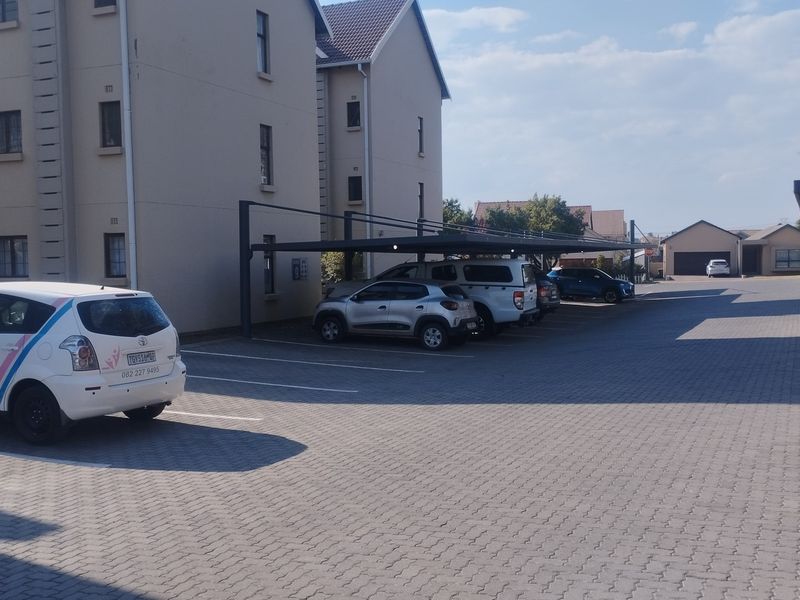 Apartment For Sale In Centurion - Photo 2