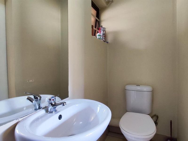 Townhouse For Sale In Boksburg - Photo 10