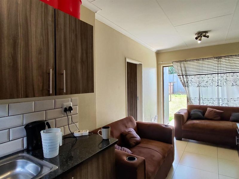 Townhouse For Sale In Boksburg - Photo 5