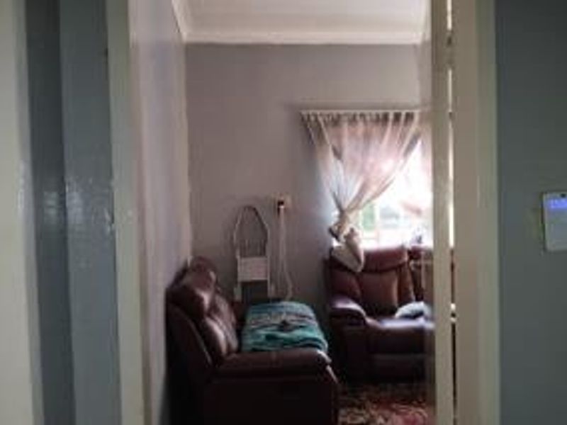House For Sale In Germiston - Photo 5
