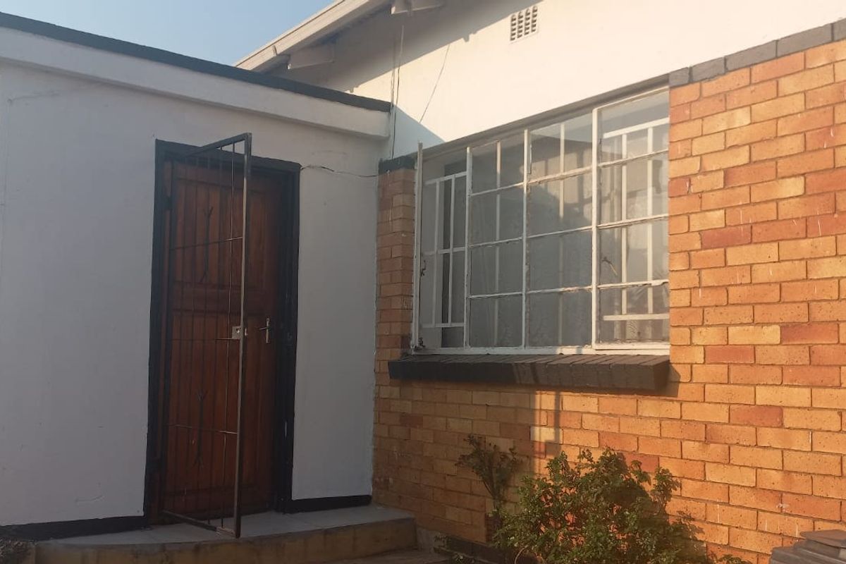 House For Sale In Germiston - Photo 4
