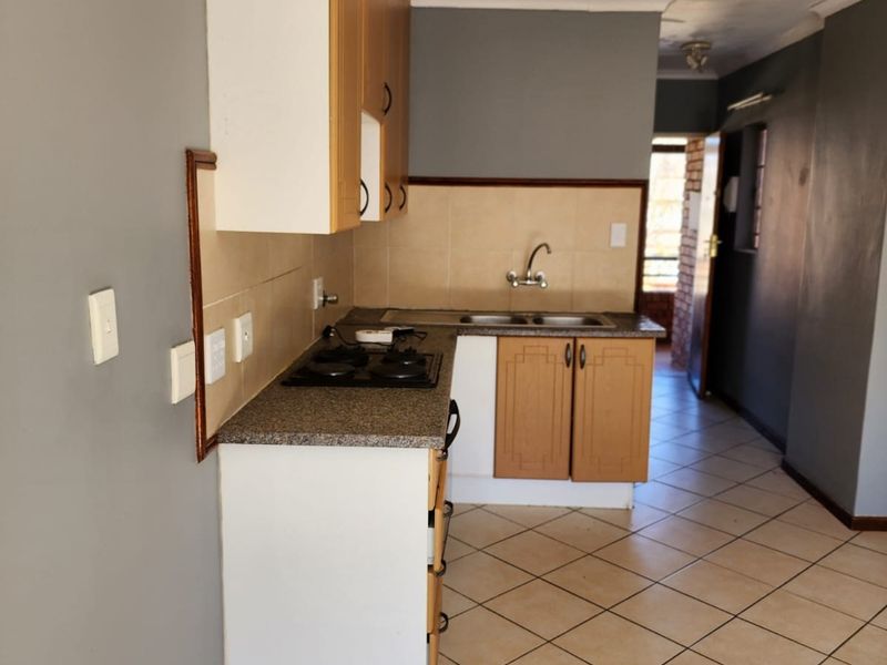 Apartment For Sale In Midrand - Photo 8