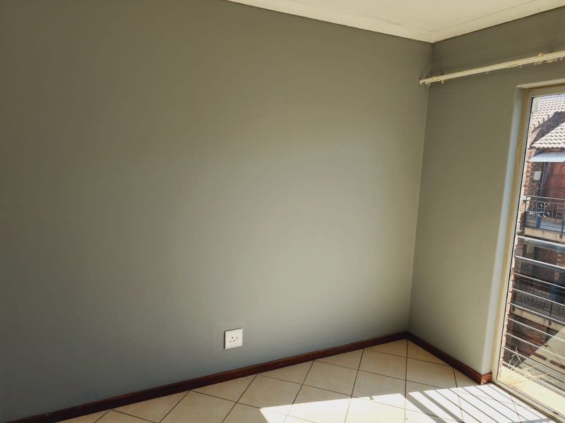 Apartment For Sale In Midrand - Photo 10