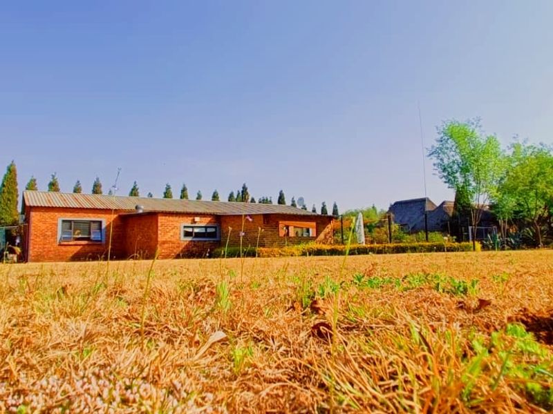 House For Sale In Pretoria - Photo 1