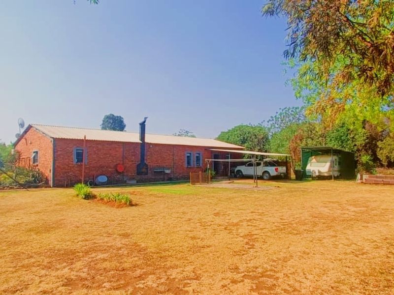 House For Sale In Pretoria - Photo 4