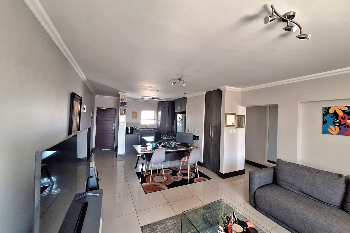 Apartment For Sale In Midrand - Photo 5