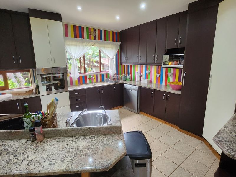 Townhouse For Sale In Southbroom - Photo 2