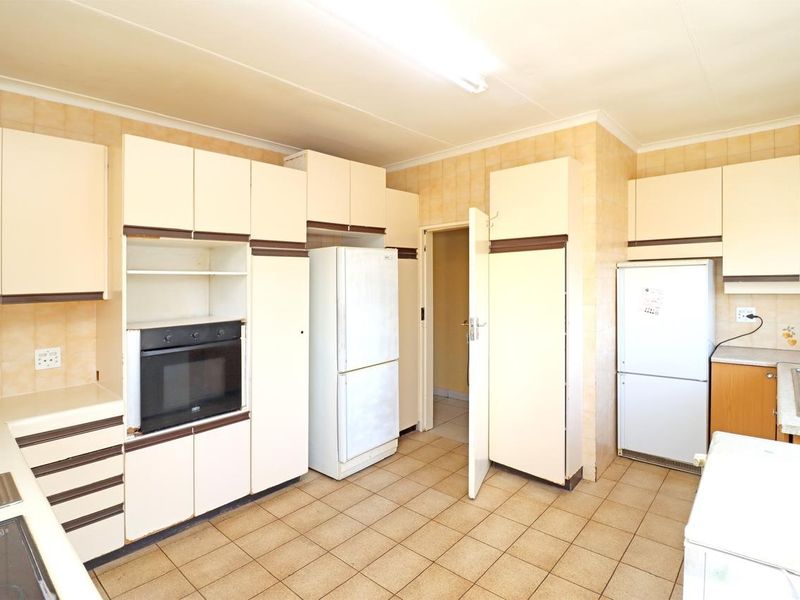 House For Sale In Pretoria - Photo 6