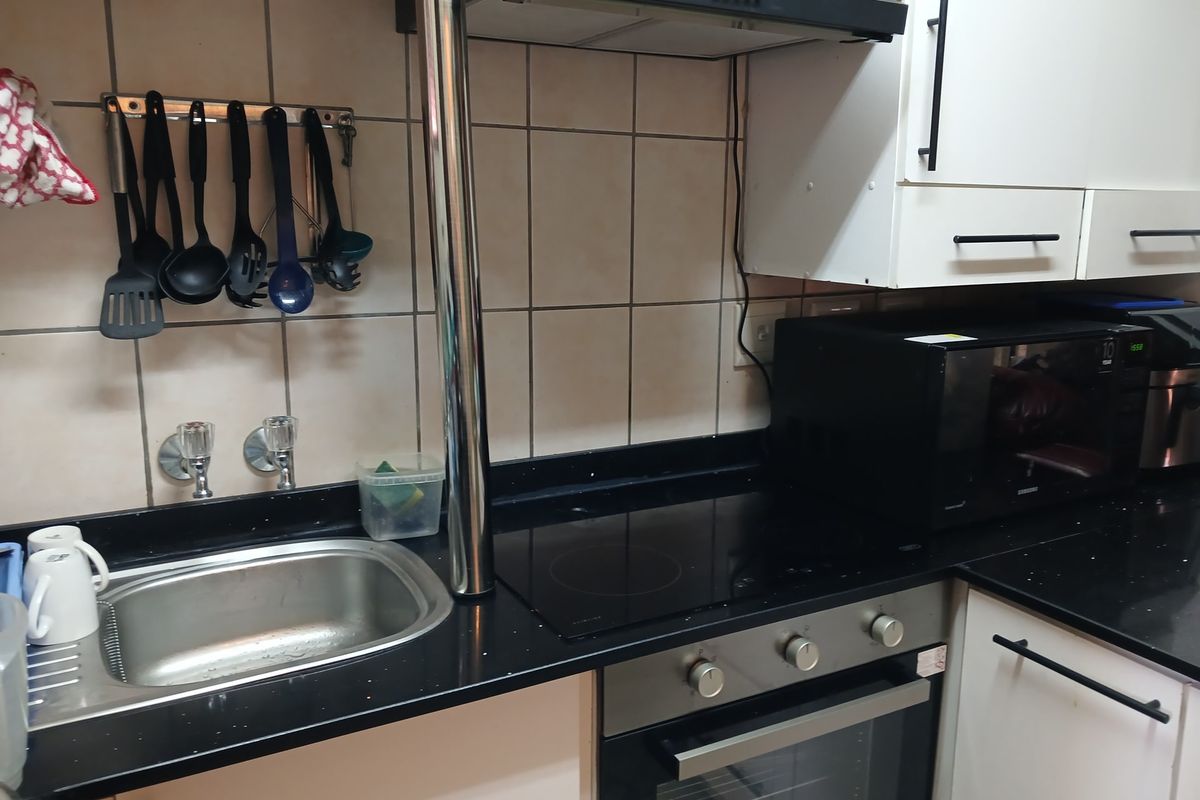 Apartment For Sale In Margate - Photo 5