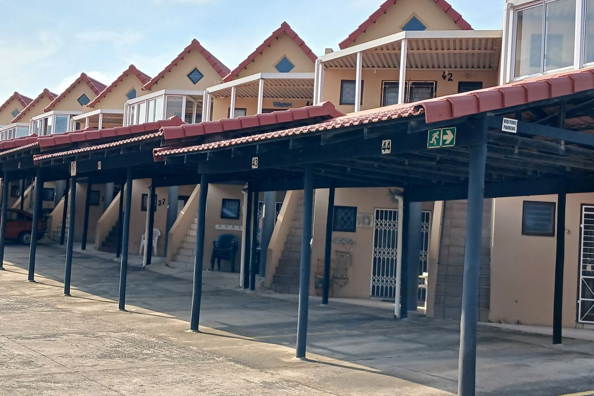 Apartment For Sale In Margate - Photo 2